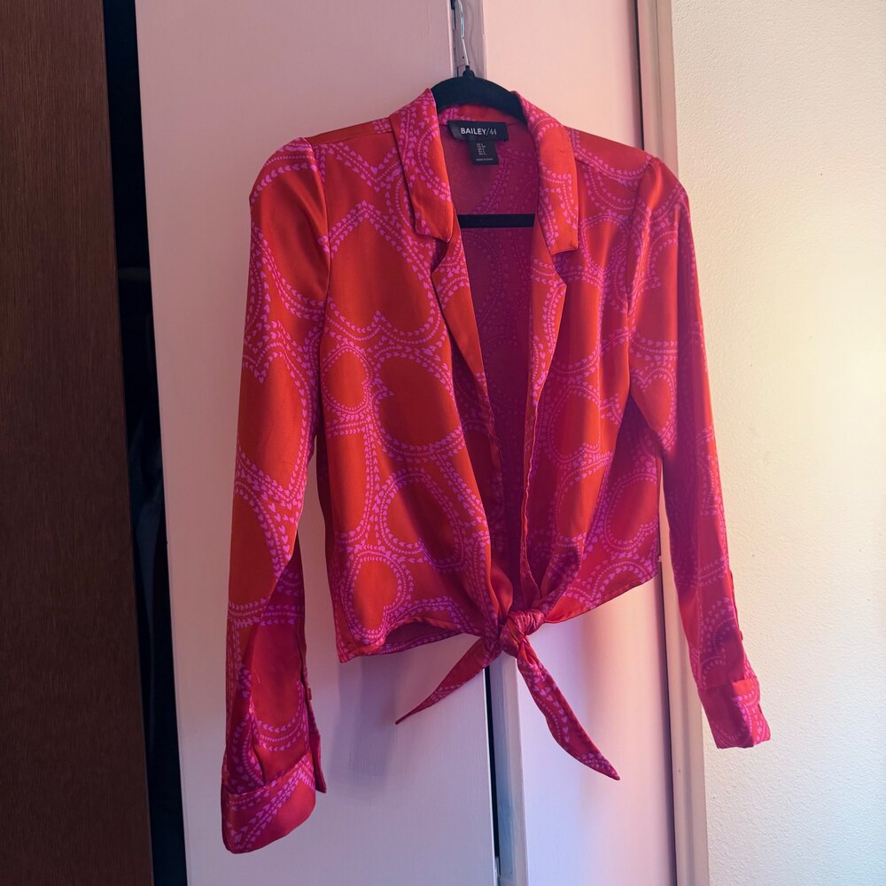 Bailey/44 Tie Front Blouse Red Pink Heart Print Collared Long Sleeve Cropped Sma